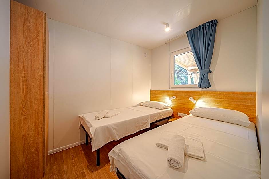 Mobile Homes Camp Perna - Adriatic Kampovi