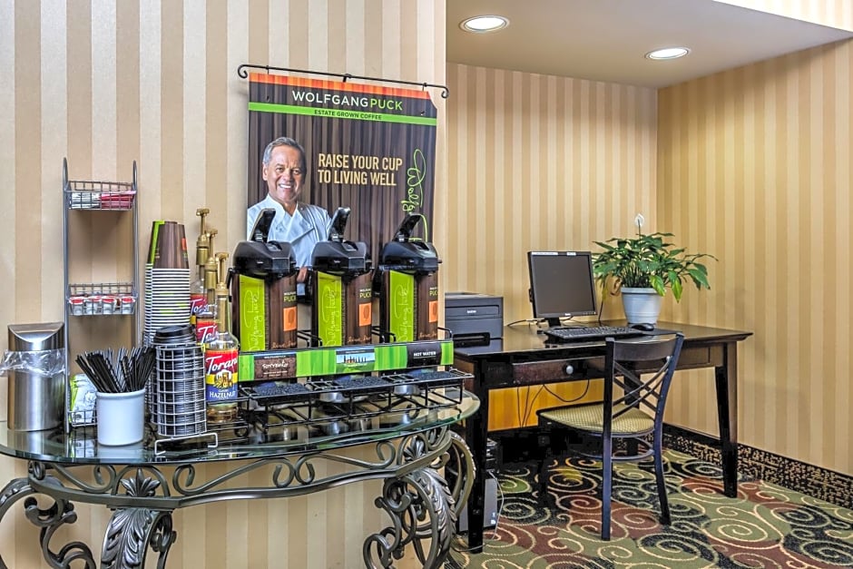Cobblestone Inn & Suites - Vinton, IA