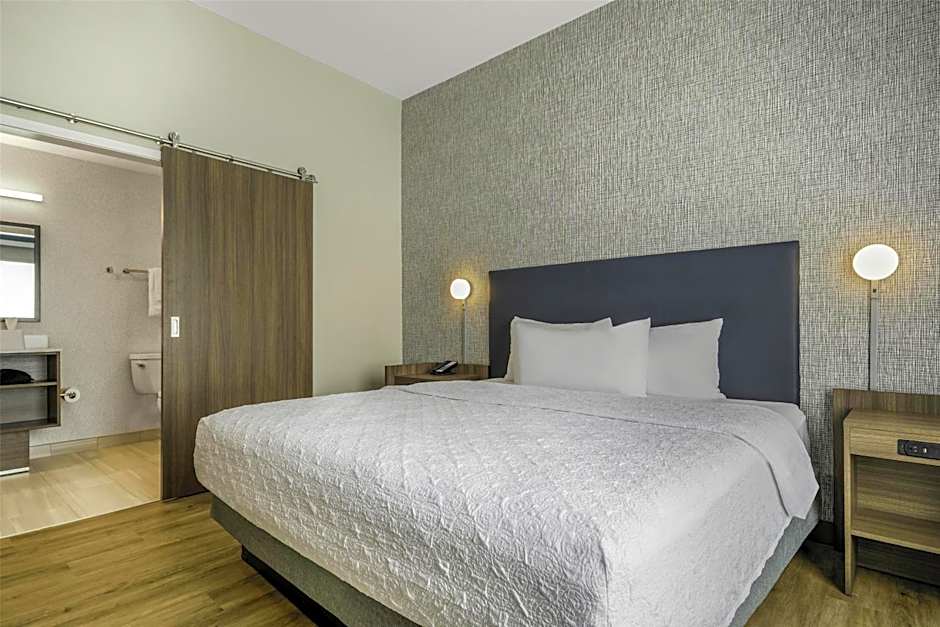 Home2 Suites by Hilton Cincinnati Midtown Oakley