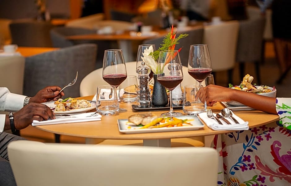 Noom Hotel Abidjan Plateau