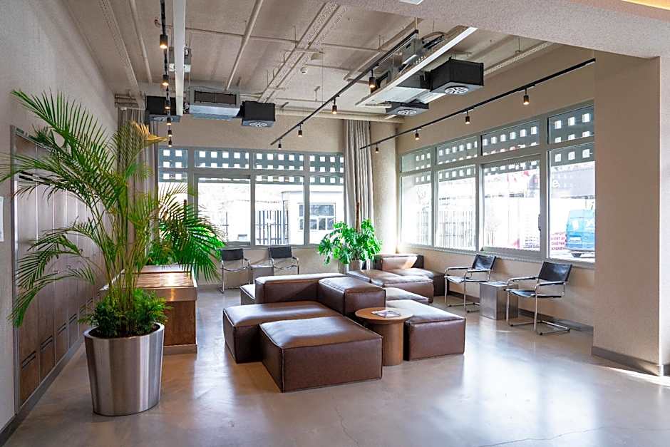 The Superior Living Kagithane