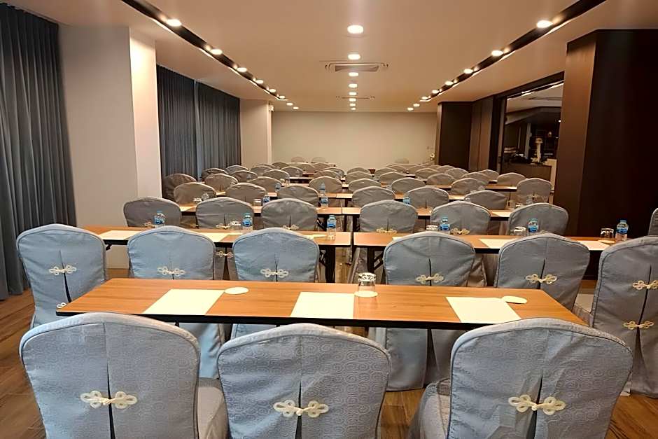 IWISH Hotel Bangkok