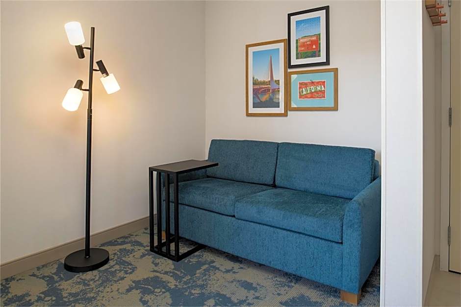 Hampton Inn By Hilton & Suites Redding