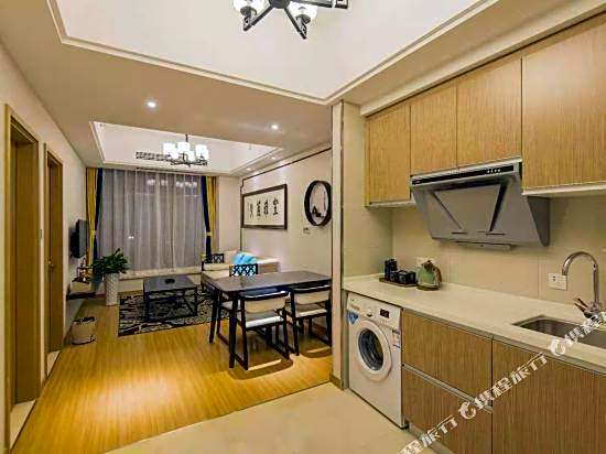 Deep Blue City Hostel