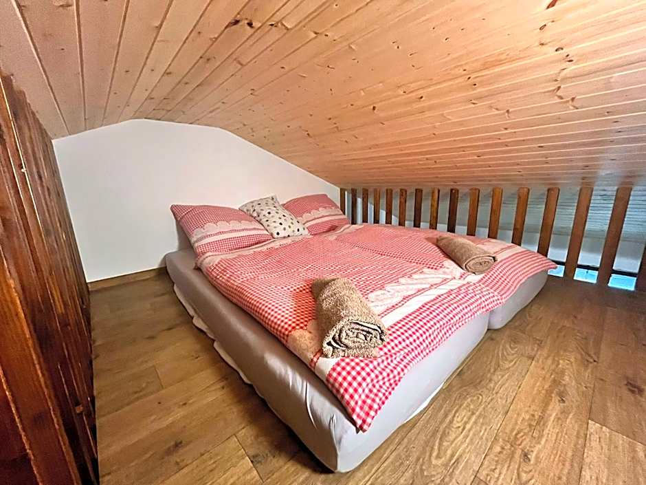 Chata POD HOUBOVÝM VRCHEM 2