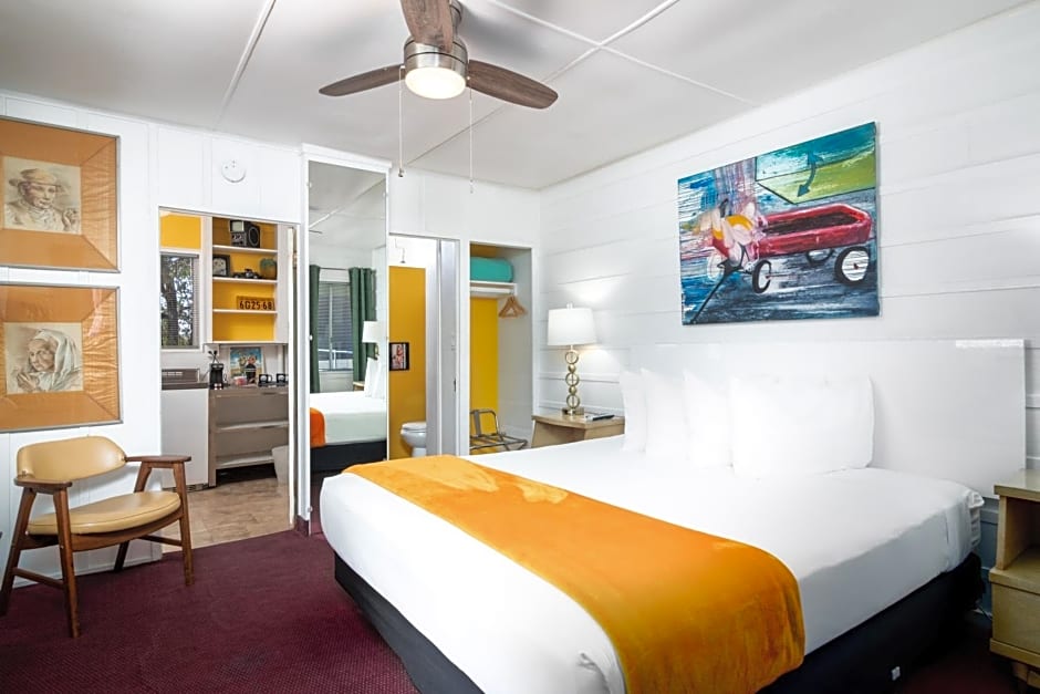 The Motor Lodge