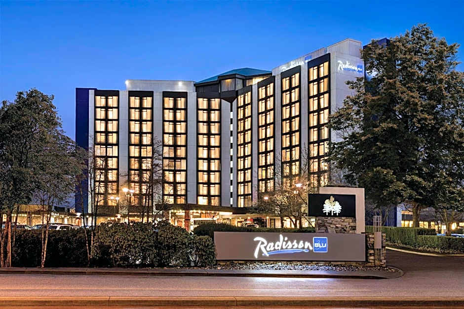 Radisson Blu Vancouver Airport Hotel & Marina