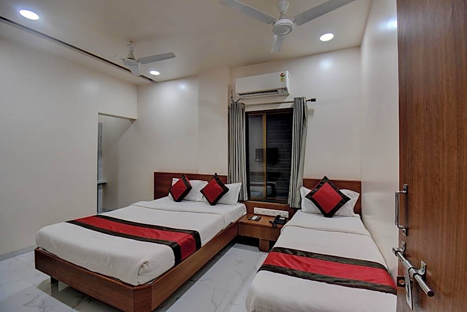 HOTEL D GRAND