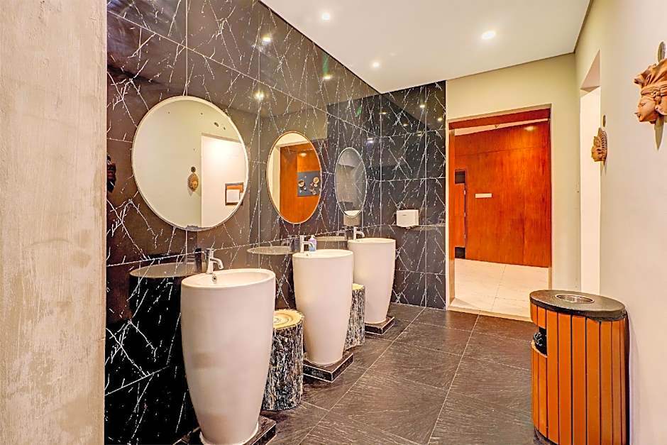 Palette Signature Hotel