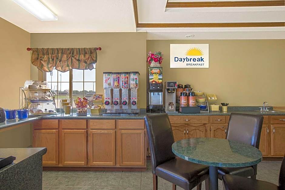 Days Inn by Wyndham Butler