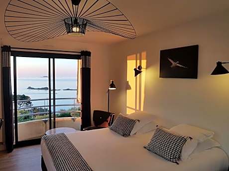 Deluxe Double Room with Sea View
