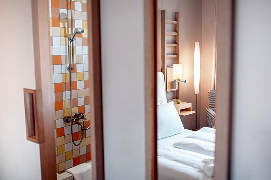 Hotel Bleibtreu Berlin by Golden Tulip