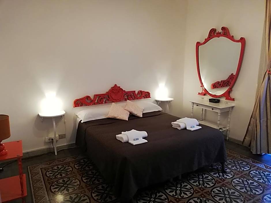 Aloi Rooms
