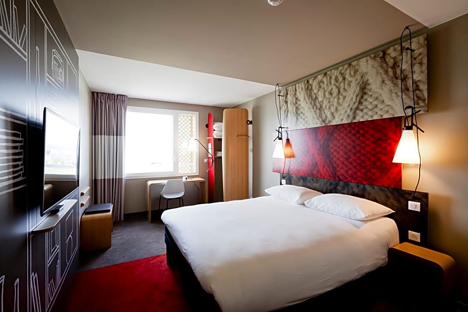 ibis Lyon Carre De Soie