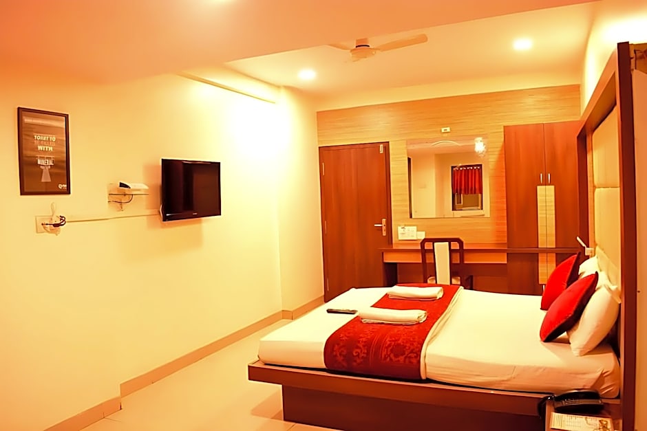 Sai Sharan Stay Inn - Near MIDC Turbhe, Navi Mumbai