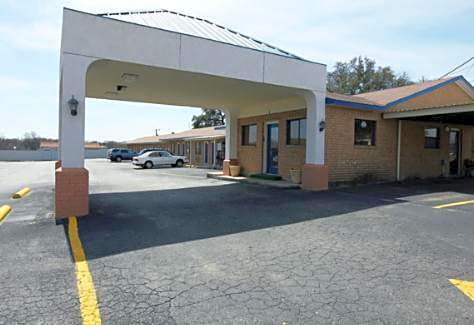 Americas Best Value Inn Comanche