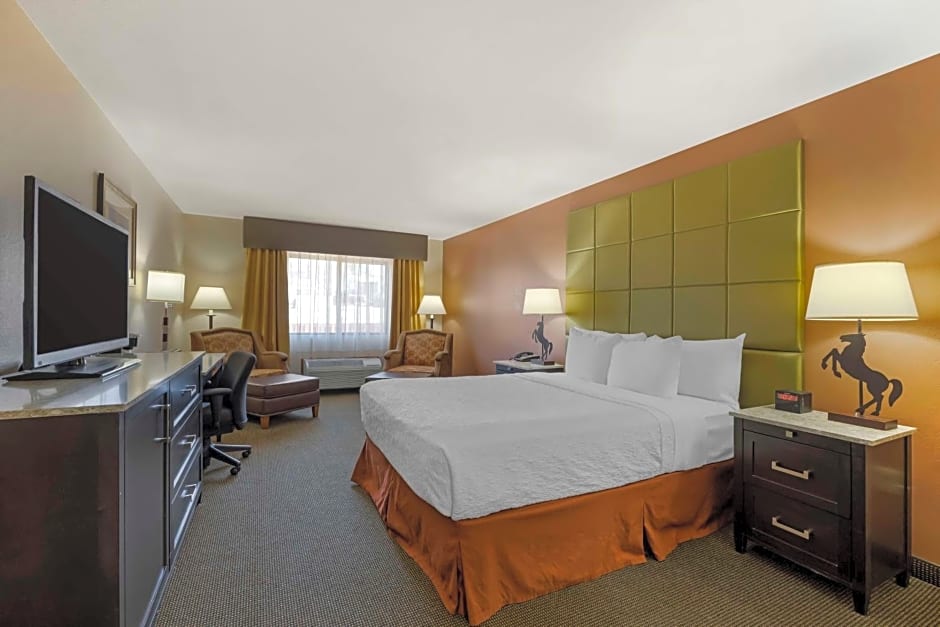 Best Western Plus Country Inn & Suites