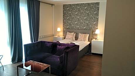 Double Room with Shower - Non-Smoking