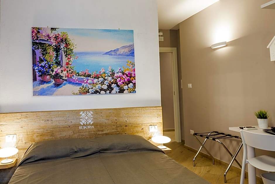 Euforia Napoli - Tre Sedi - Three Locations