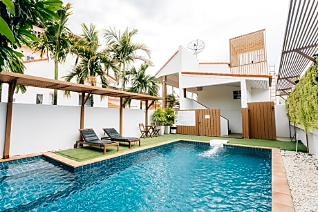 Talay Hotel & Villa