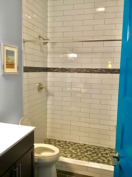 1480Sq ft 2BR 2BA LOFT Downtown KC Historic Build