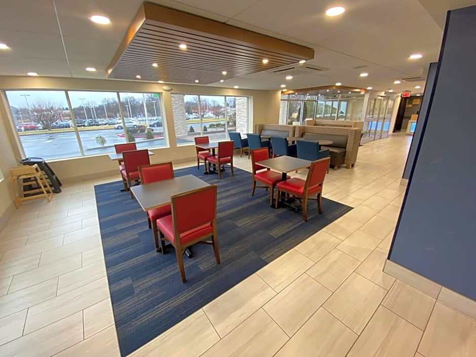 Holiday Inn Express Allentown North By IHG