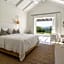Crags Country Lodge