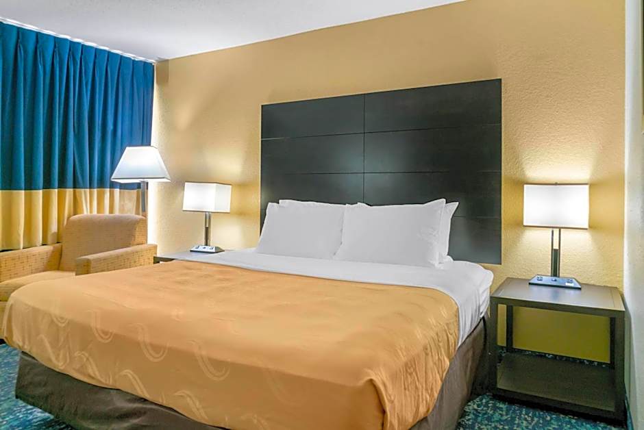 Quality Inn & Suites Banquet Center