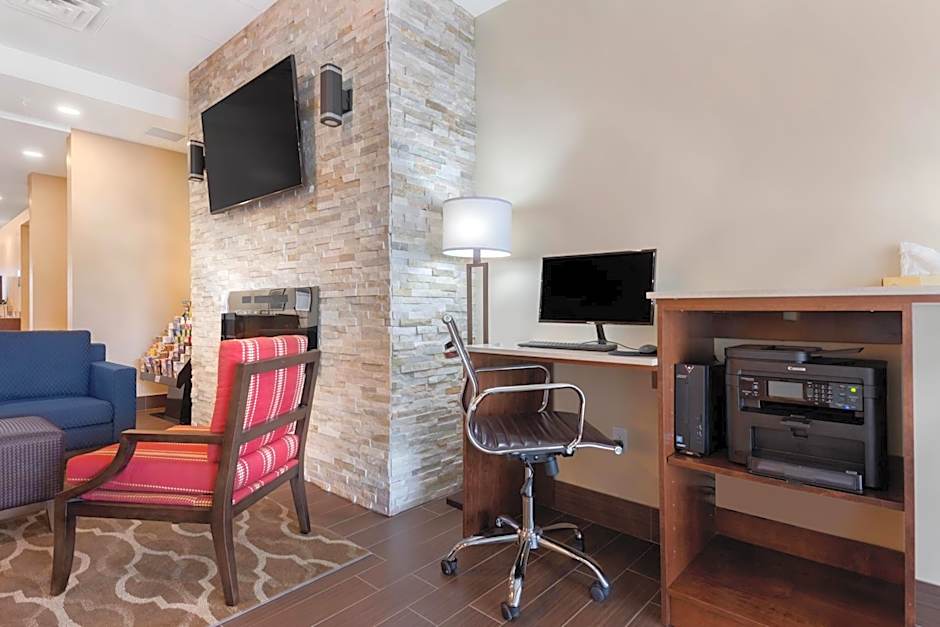 Comfort Inn & Suites