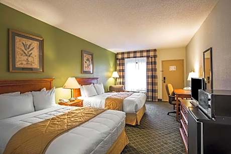 2 Double Beds, Smoking