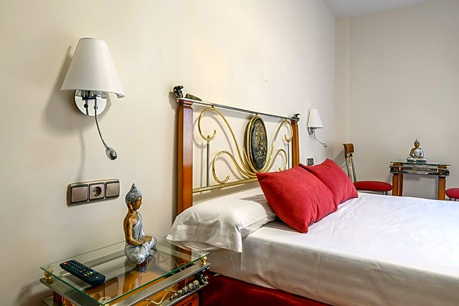 Hotel H28 Camas