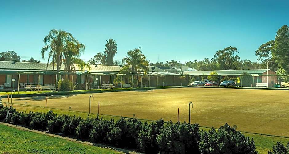 Deniliquin Country Club Motor Inn