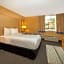 La Quinta Inn & Suites by Wyndham Deerfield Beach I-95