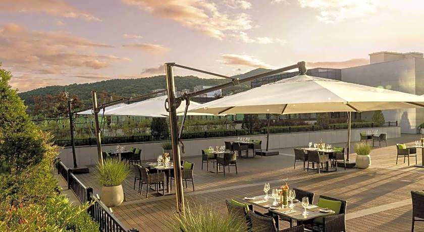 DoubleTree By Hilton Seoul Pangyo