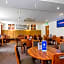 Holiday Inn Express London Gatwick Crawley By IHG