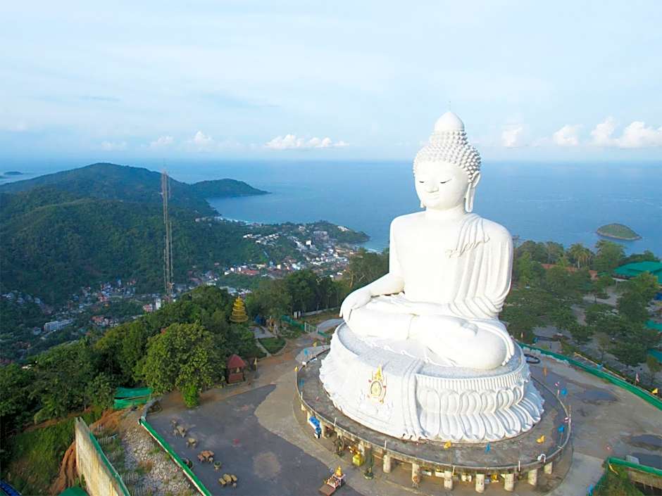 Big Buddha Hillside Hotel
