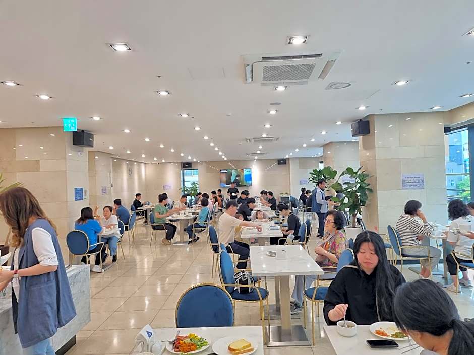 CS Hotel