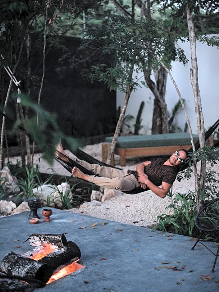 16Tulum