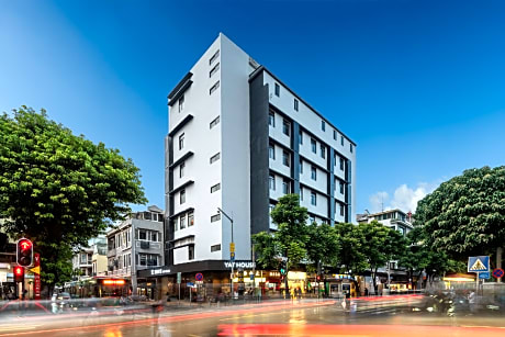 YAT HOUSE