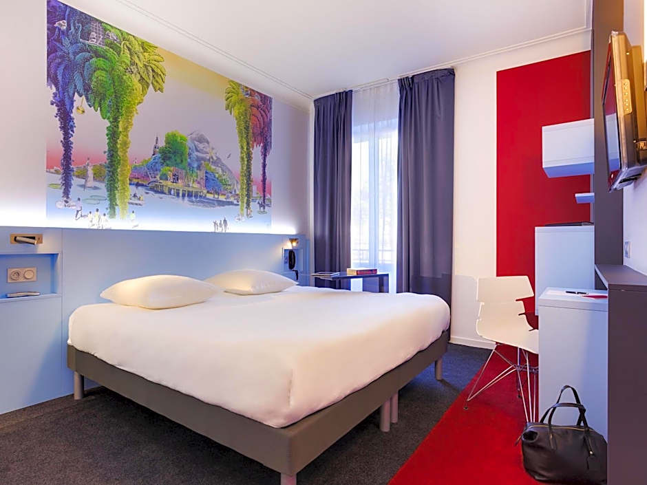 Photo 1 of 49 of ibis Styles Nantes Centre Gare