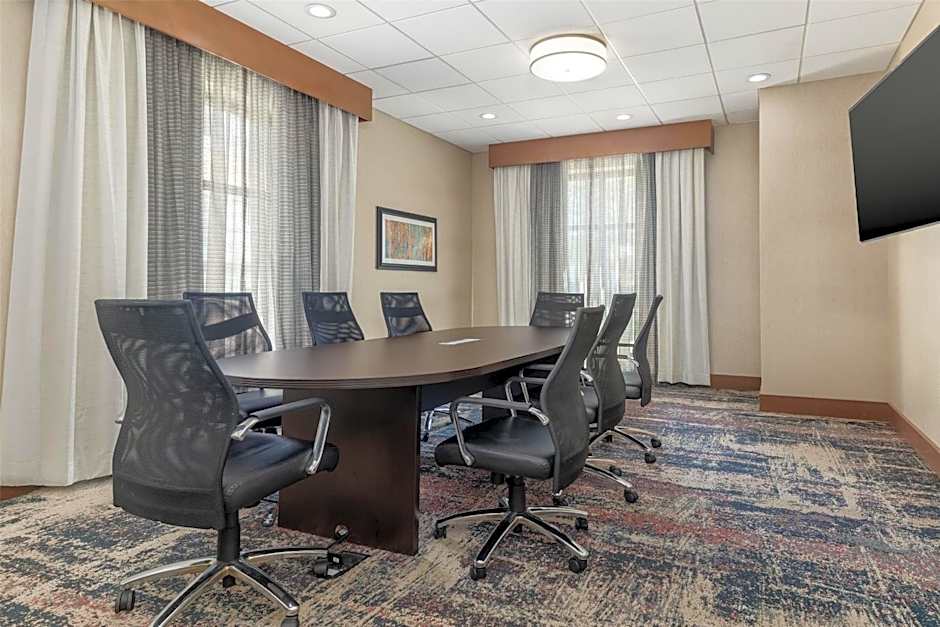 Homewood Suites by Hilton Wauwatosa Milwaukee