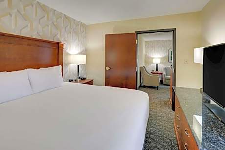 King Suite with Sofa Bed – High Floor