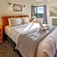 Sherwood Lodge 4-Bedroom Holiday Home with Spectacular Views