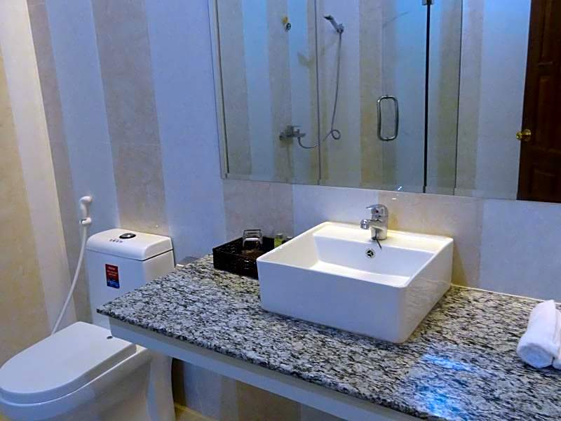 Kampongbay Makeng Guesthouse – Kampot, NJ