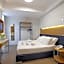 M&F Hotel