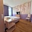 Hotel Caroline