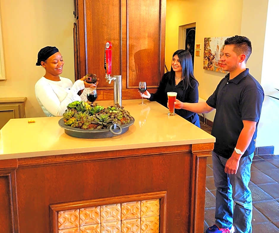 Seville Plaza Streetcar Hotel Museum District, Trademark