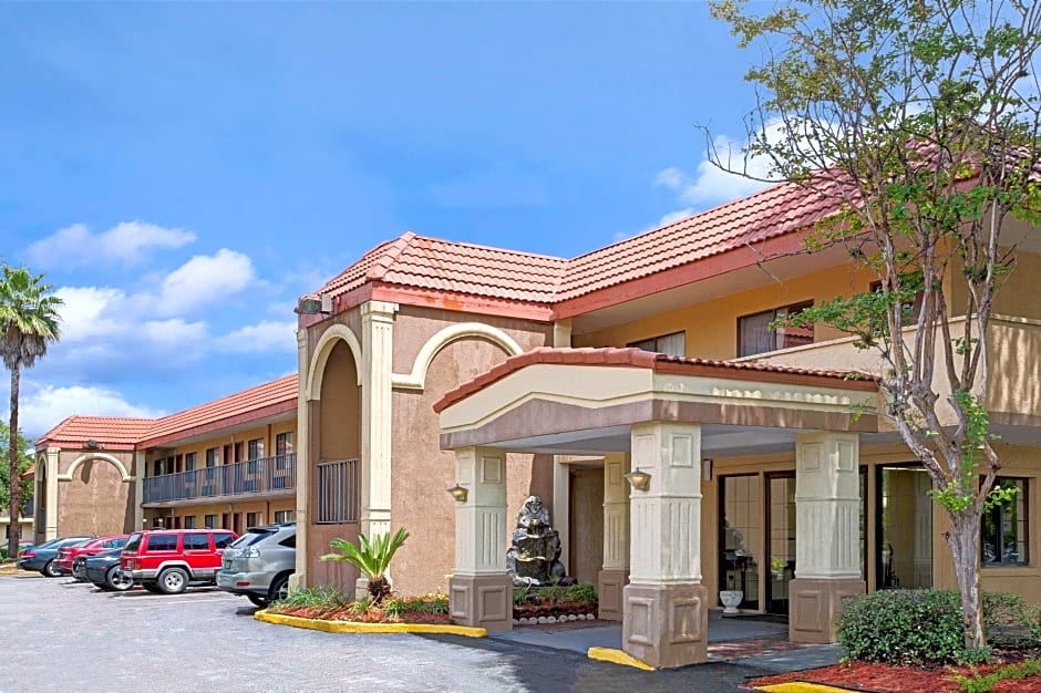 Super 8 by Wyndham Jacksonville Orange Park