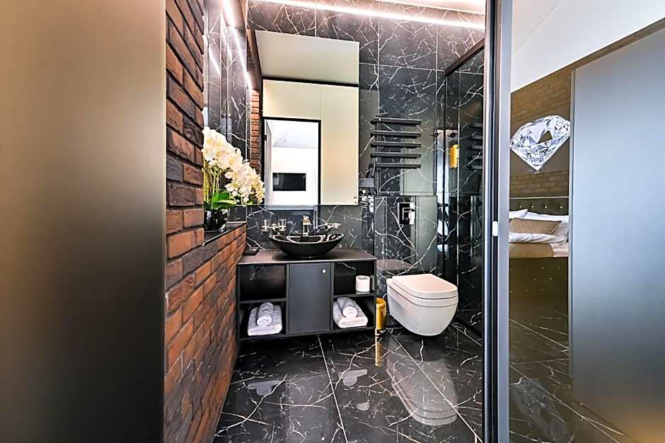 Diamond svečių namai