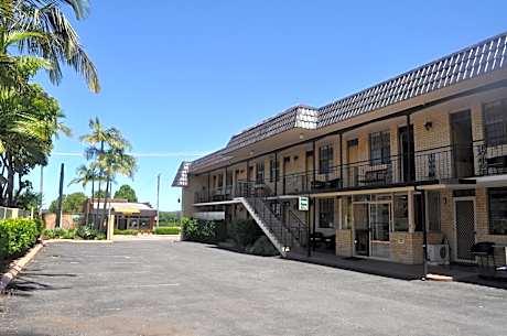 In Town Motor Inn